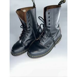 RARE Doc Marten 1490 Made in England Black - Women No Size 7.5-8 US- 10 Eyelet